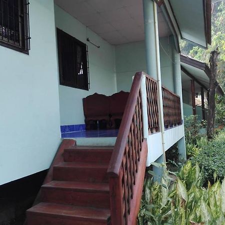 Mr Jan Guesthouse ปาย ภายนอก รูปภาพ
